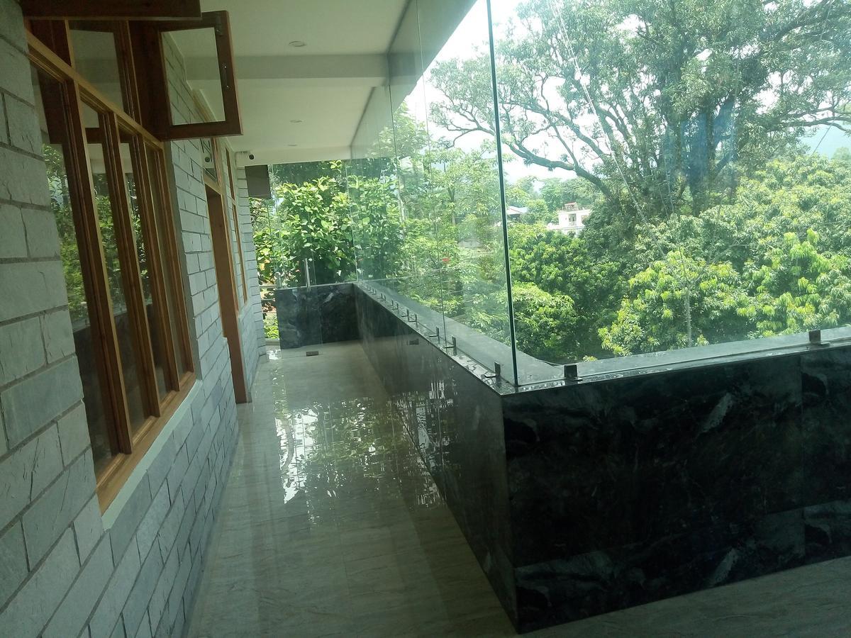 Hotel Sky Bule & Restaurant Khas Nagrota المظهر الخارجي الصورة