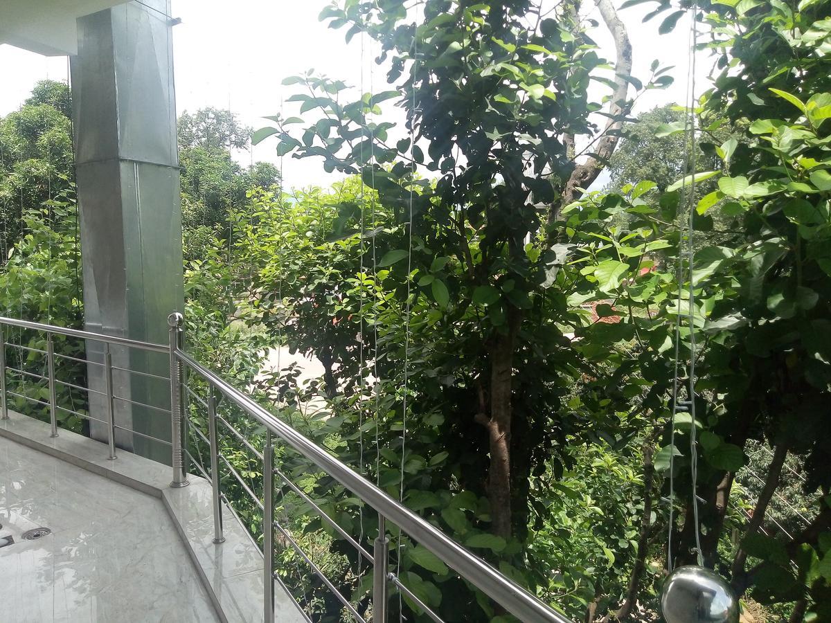 Hotel Sky Bule & Restaurant Khas Nagrota المظهر الخارجي الصورة